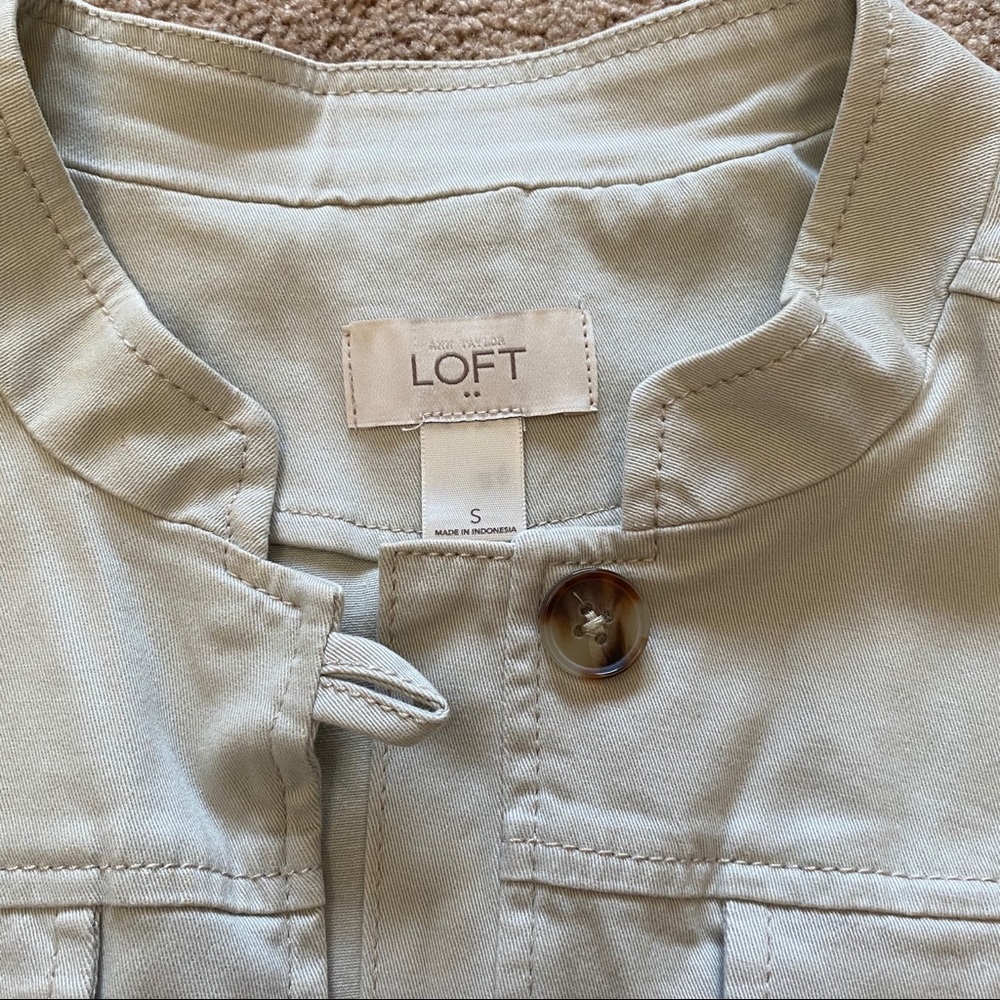 Cropped Lightweight Jacket - Picture 3 of 6